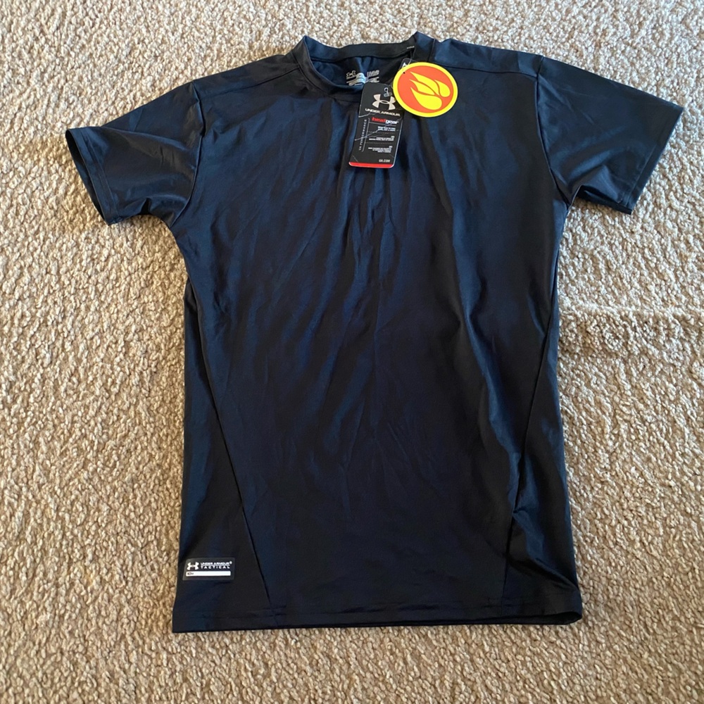 NWT Under Armour men's short-sleeve compression shirt, Tactical HeatGear size L